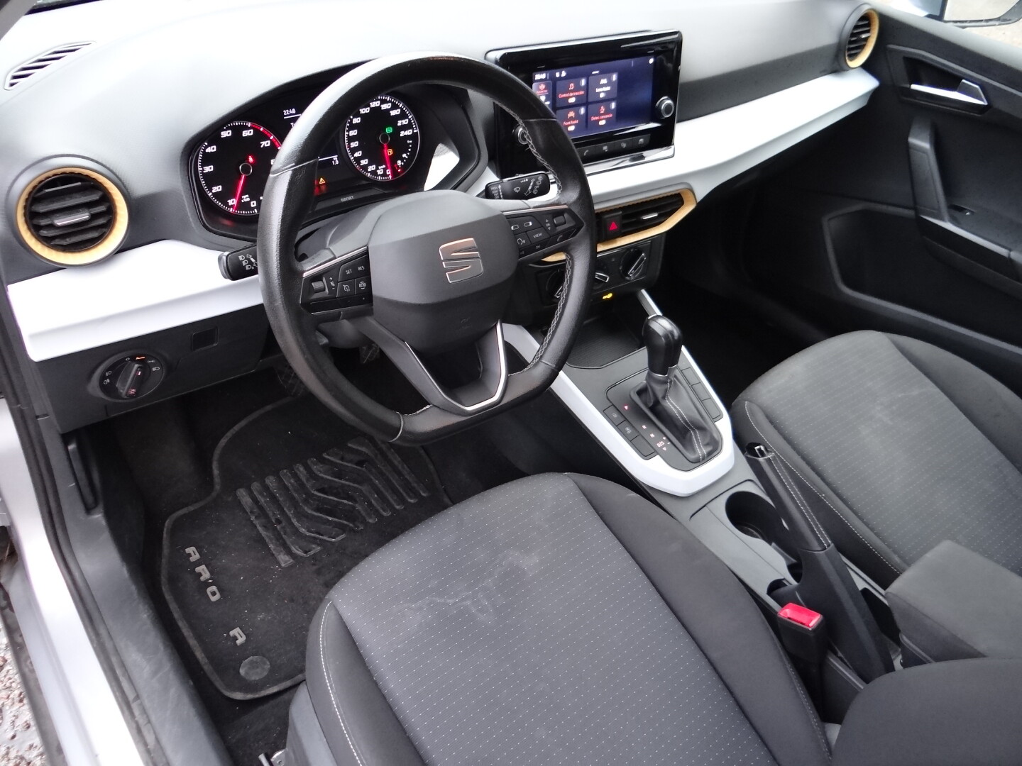SEAT Arona - foto 2