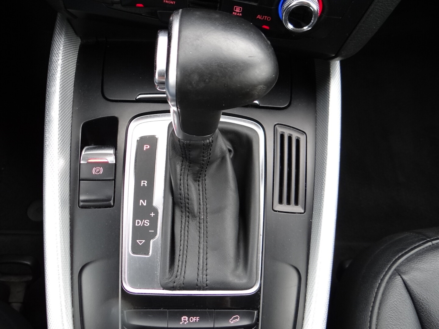 Audi Q5 - foto 27