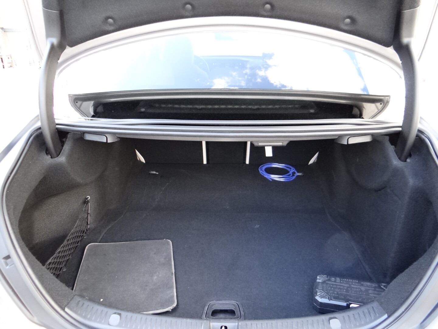 Mercedes-Benz E220 4Matic AMG - foto 47