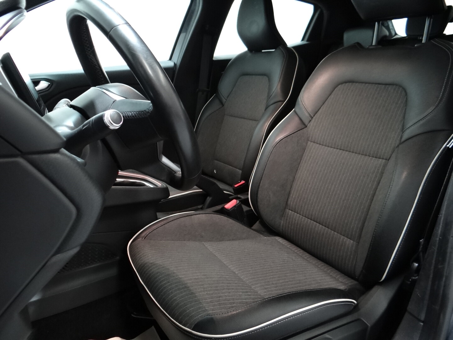 Renault Clio Intens eTech - foto 21