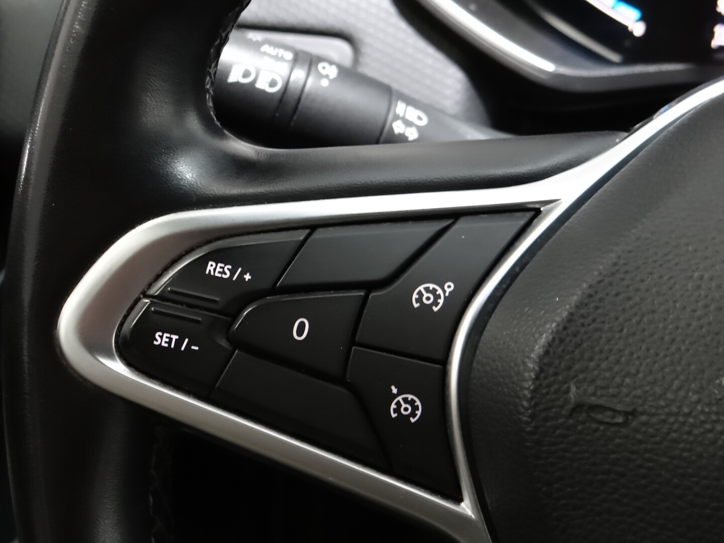 Renault Clio Intens eTech - foto 24