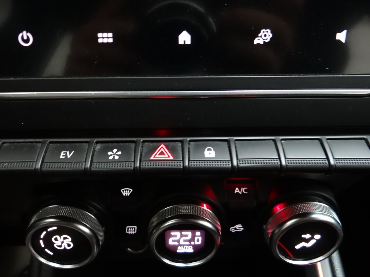 Renault Clio Intens eTech - foto 33