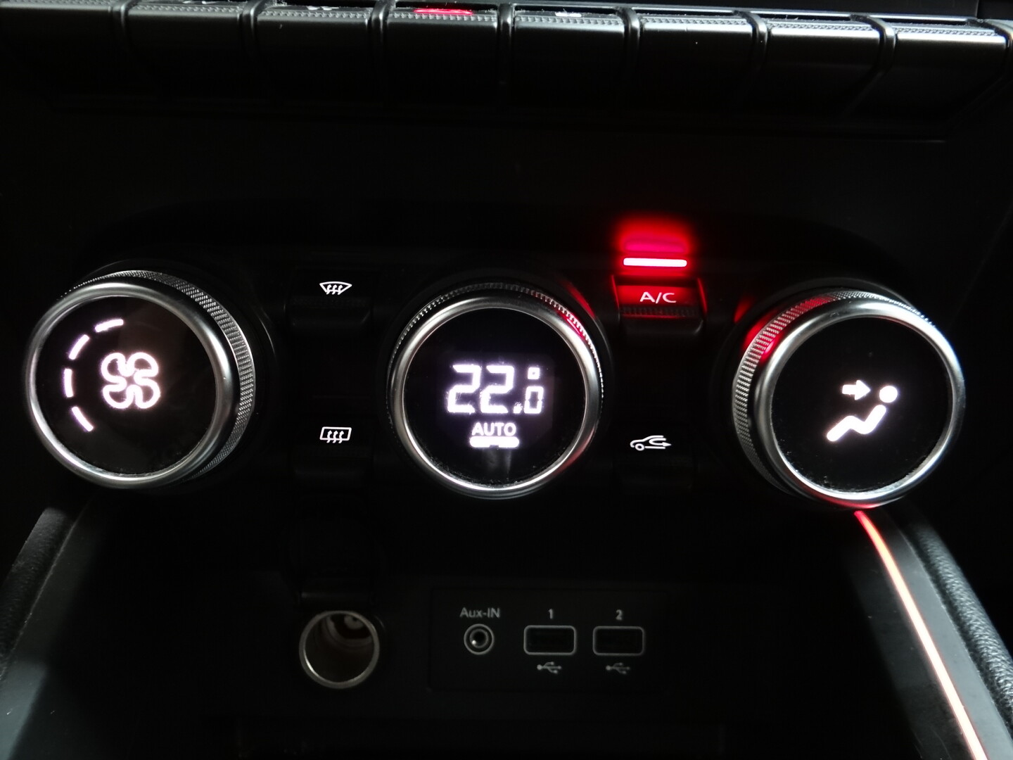 Renault Clio Intens eTech - foto 34