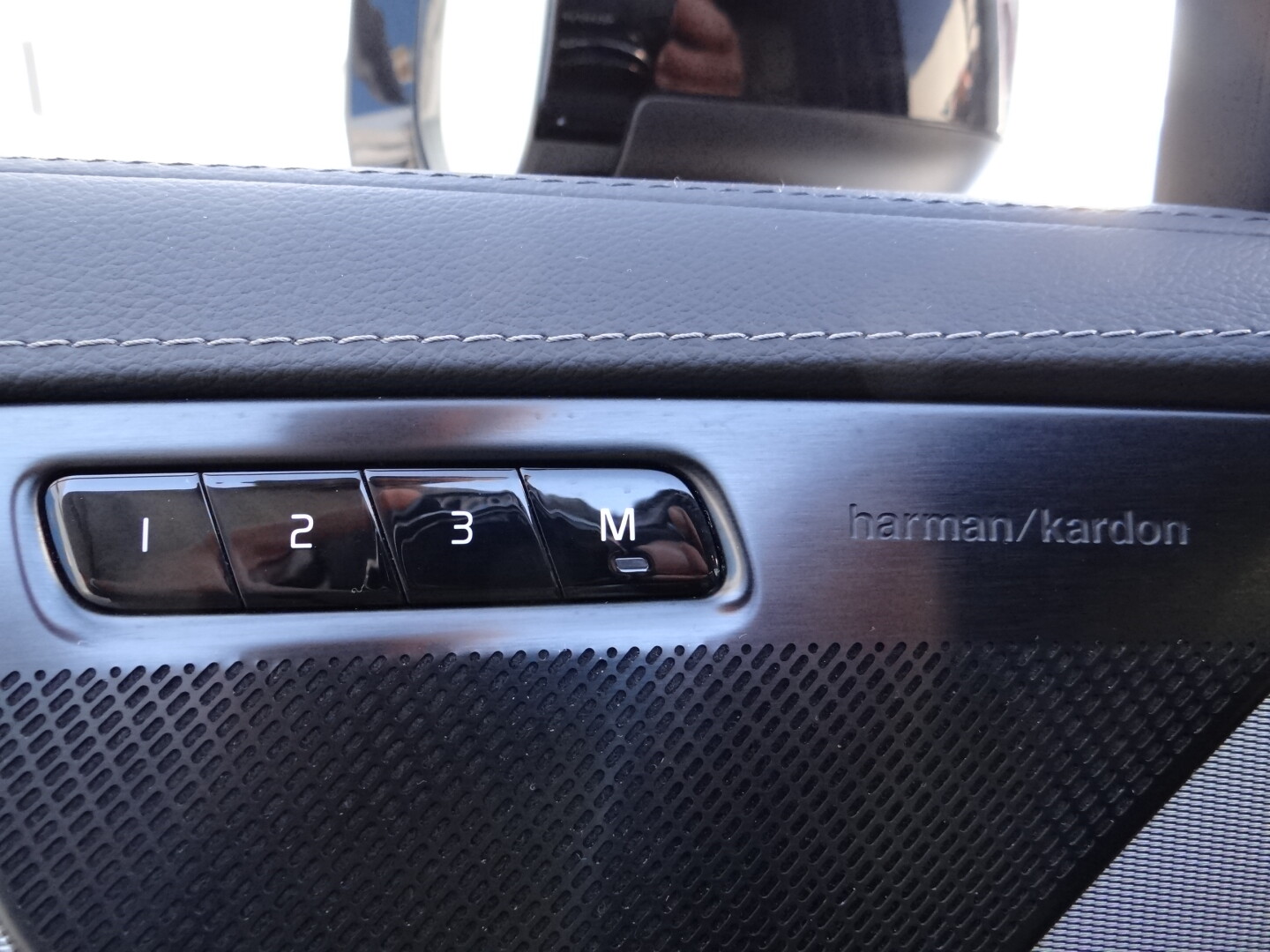 Volvo XC90 Plus Dark - foto 20