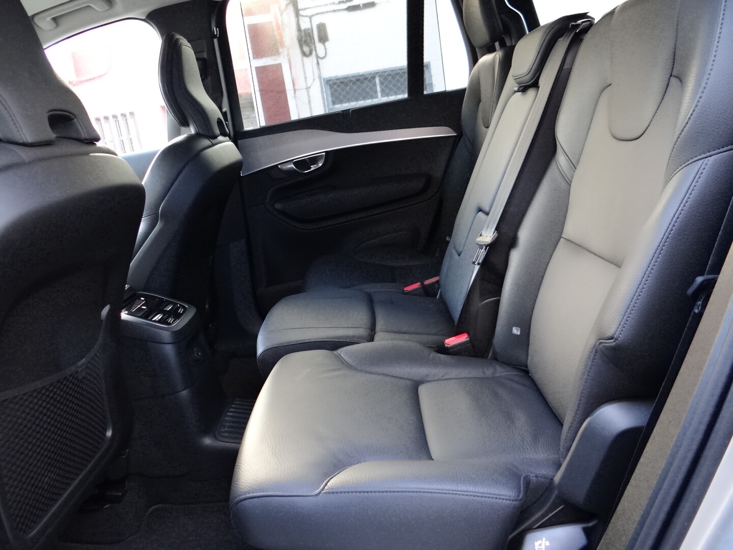 Volvo XC90 Plus Dark - foto 39