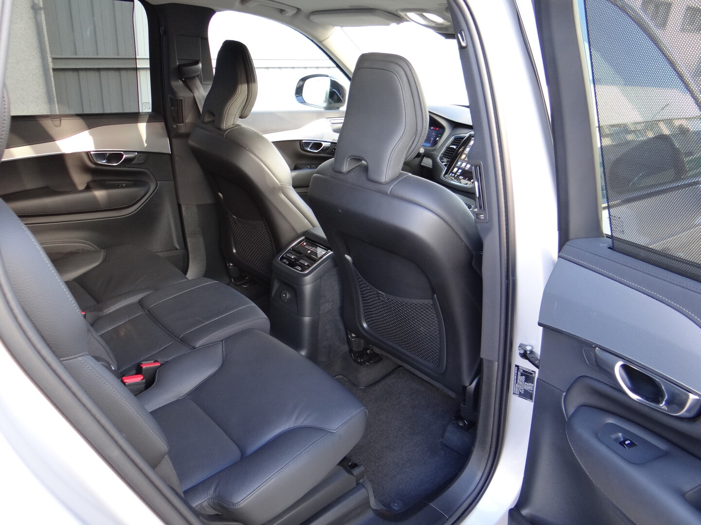 Volvo XC90 Plus Dark - foto 46