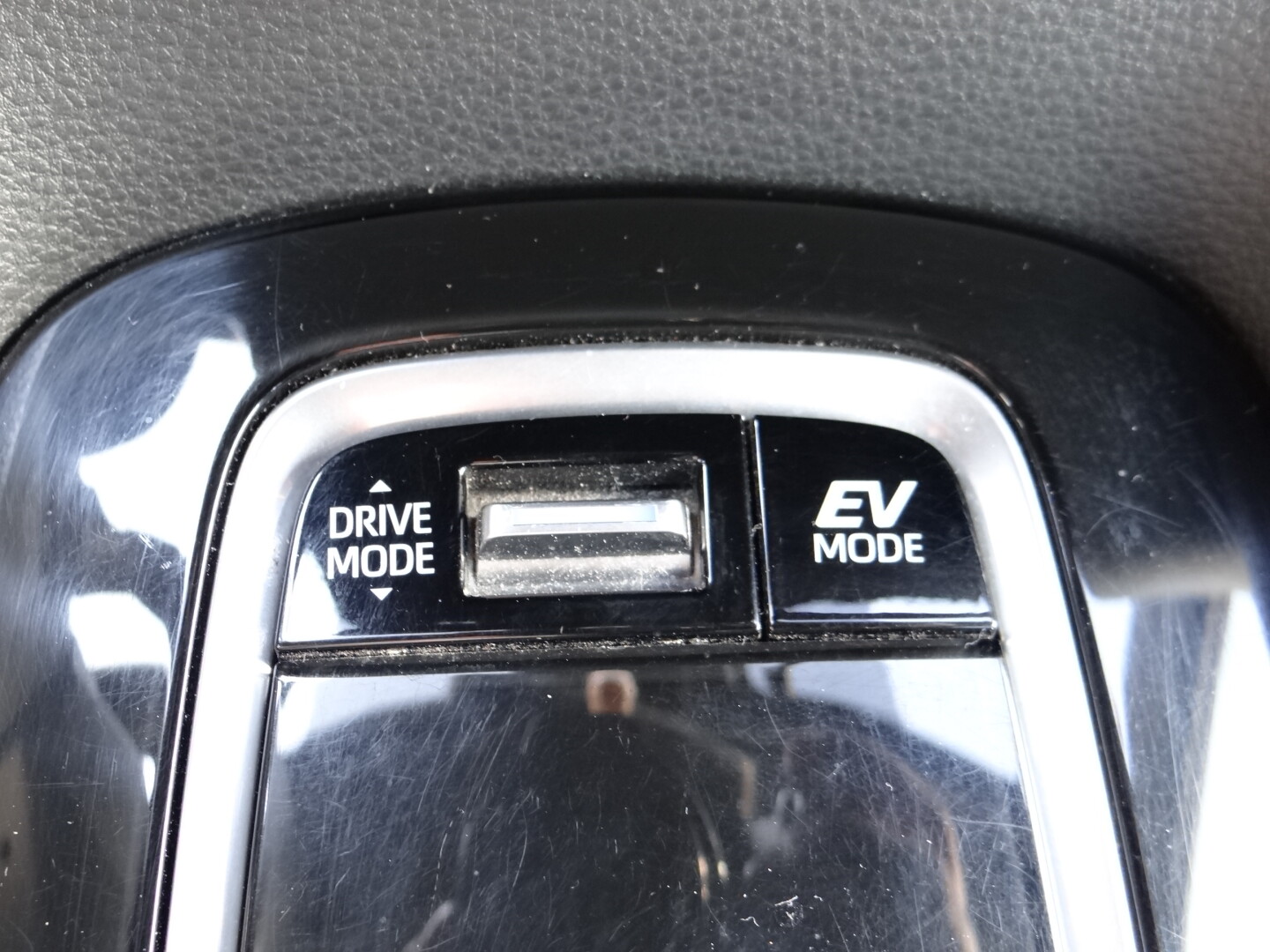 Toyota Corola STYLE ECVT TOURING SPORT - foto 31