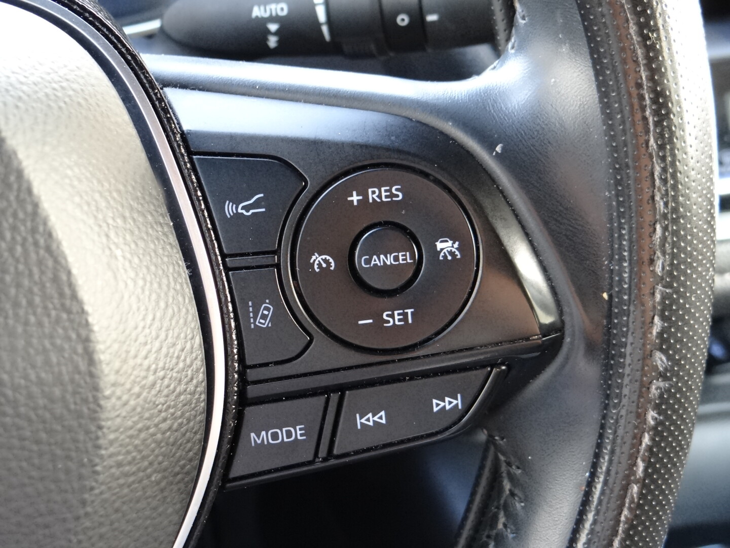 Toyota Corola STYLE ECVT TOURING SPORT - foto 23