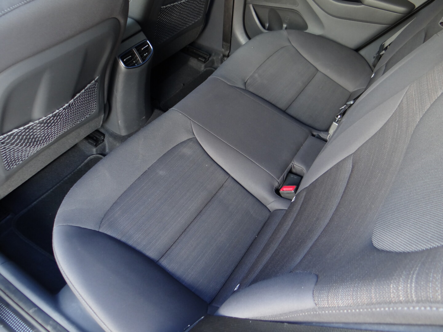 Hyundai Ioniq - foto 19