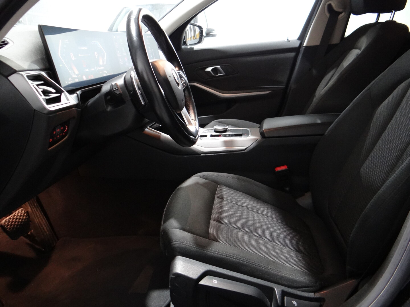 BMW 320 - foto 15