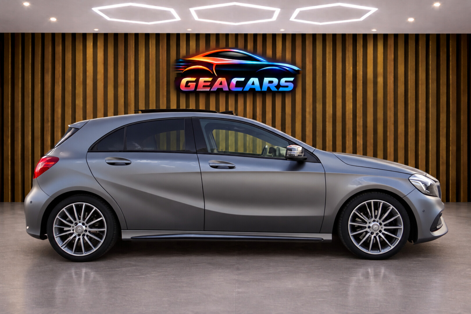 Mercedes-Benz A220 AMG - foto 15